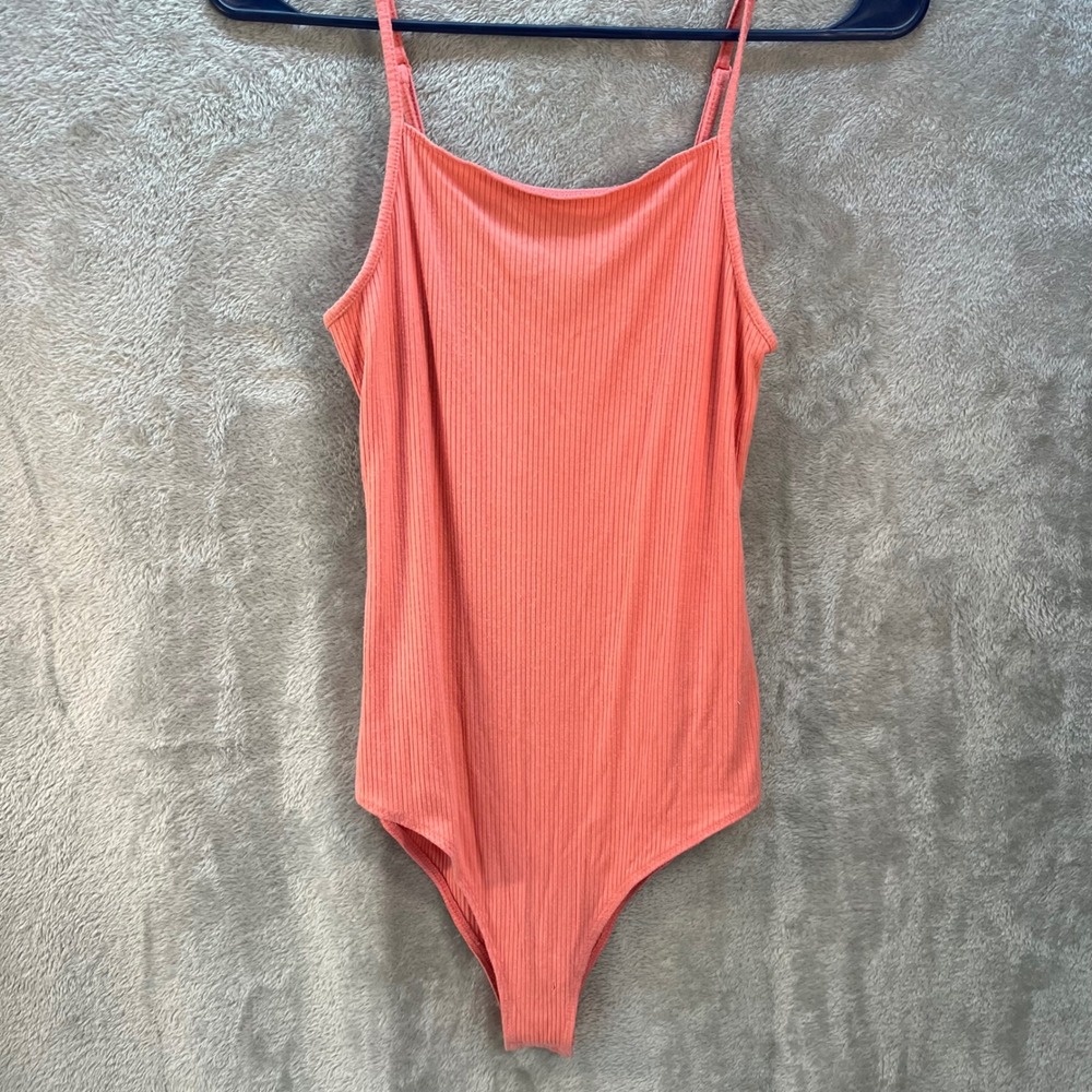 Wild Fable Ribbed Knit Bodysuit Small Pink Square Neck Spaghetti Strap Layering